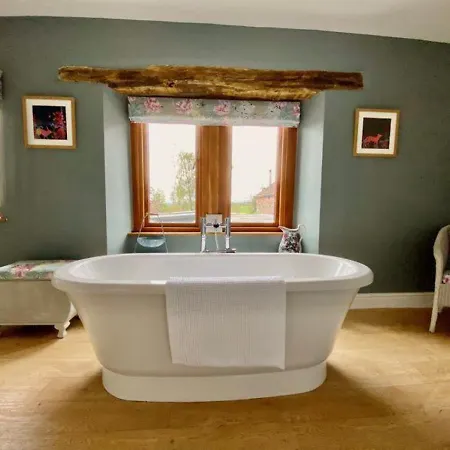 度假居 Elegant & Spacious With Wonderful Views