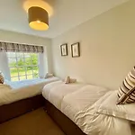 Ferienhaus Elegant & Spacious With Wonderful Views Penrith